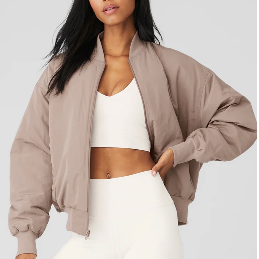 Alo faux fur urbanite bomber taupe/ivory